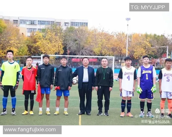 足球冯的奇妙旅程从草根到顶尖球员的奋斗故事